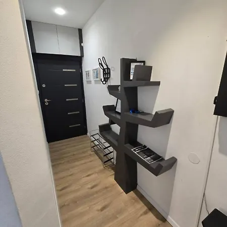 Diamond - 500 M From The Centar Split