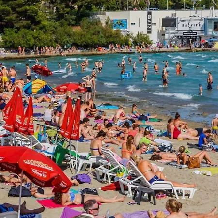 Diamond - 500 M From The Centar Appartement *