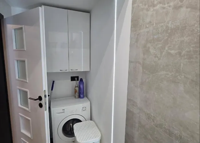 Diamond - 500 M From The Centar