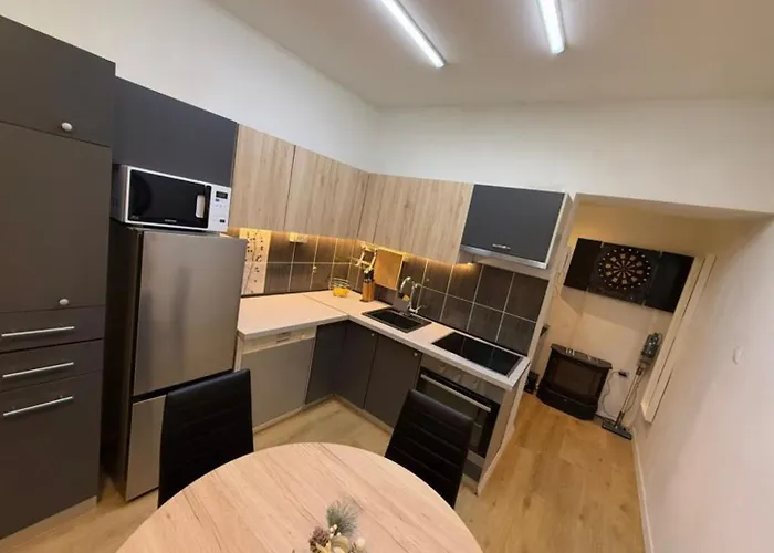 Diamond - 500 M From The Centar Split